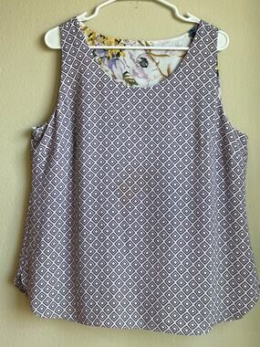 White House Black Market Reversible Purple Geometric Floral Tank Blouse Large